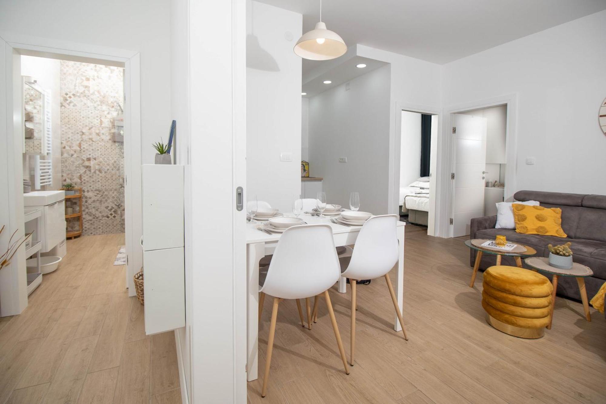 Maki Apartment